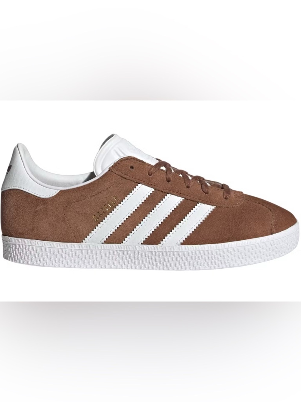 Adidas Gazelle Suede Sneaker in Brown and White in box like new 🤎
